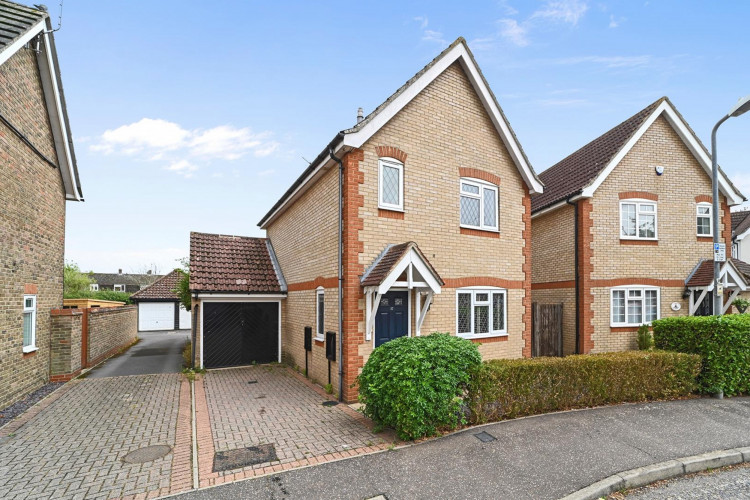 Detached home in Nash Drive at reduced price (Picture: Chapman Stickels)