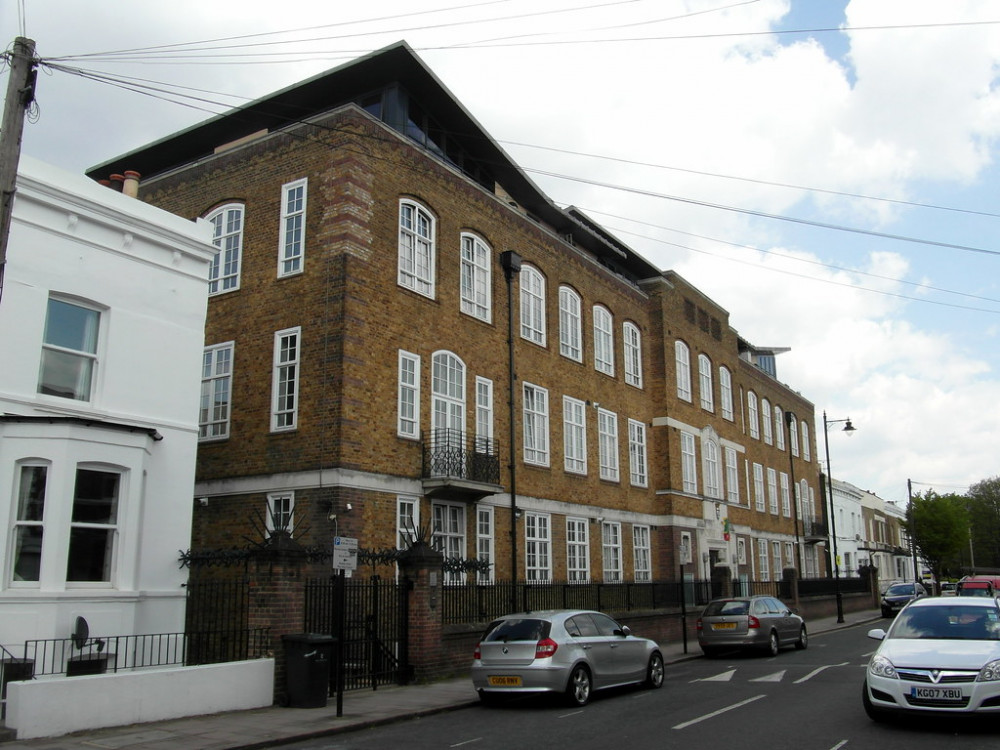 Ferndale Road, Clapham (Credit: Picasa)