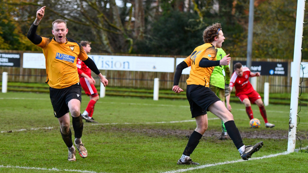 Falmouth Town 5 Barnstaple 4 ( Image: Falmouth Town) 