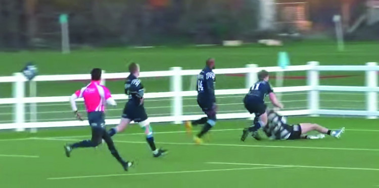 Harry Reynolds crosses the line for Thurrock's opening try,