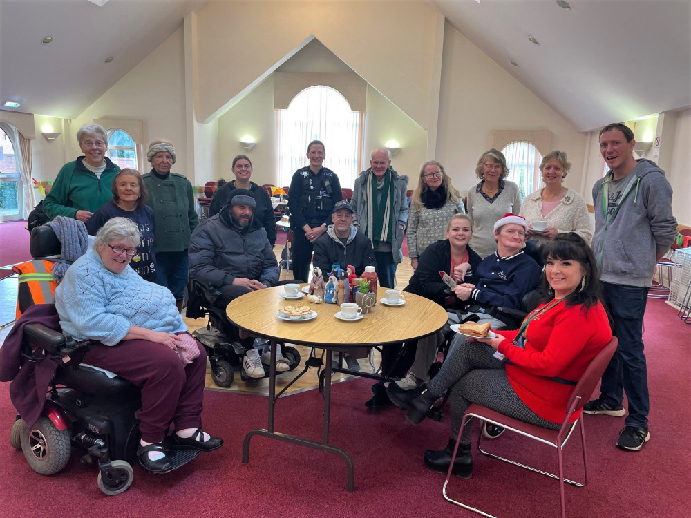 Kenilworth residents with WRCC, Compassionate Kenilworth, SVP Kenilworth and local police enjoying mince pies and bacon sandwiches at the Winter Warm Hub