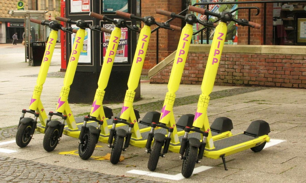 East Midlands Railway has announced that it is introducing a ban on e-scooters, hoverboards and e-skateboards at all its stations and on its trains. Image Credit: Geof Sheppard. This file is licensed under the Creative Commons Attribution-Share Alike 4.0 International license (.https://creativecommons.org/licenses/by-sa/4.0/deed.en).