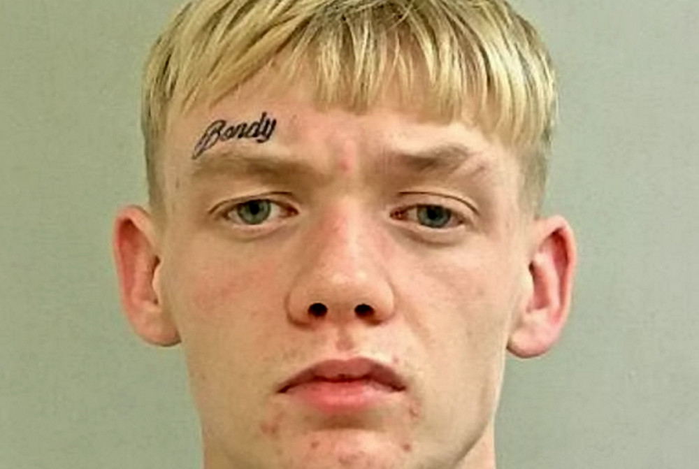 The Names Bondy Police Are Urging Public To Help Find Wanted Man With His Name Tatooed On His 4140