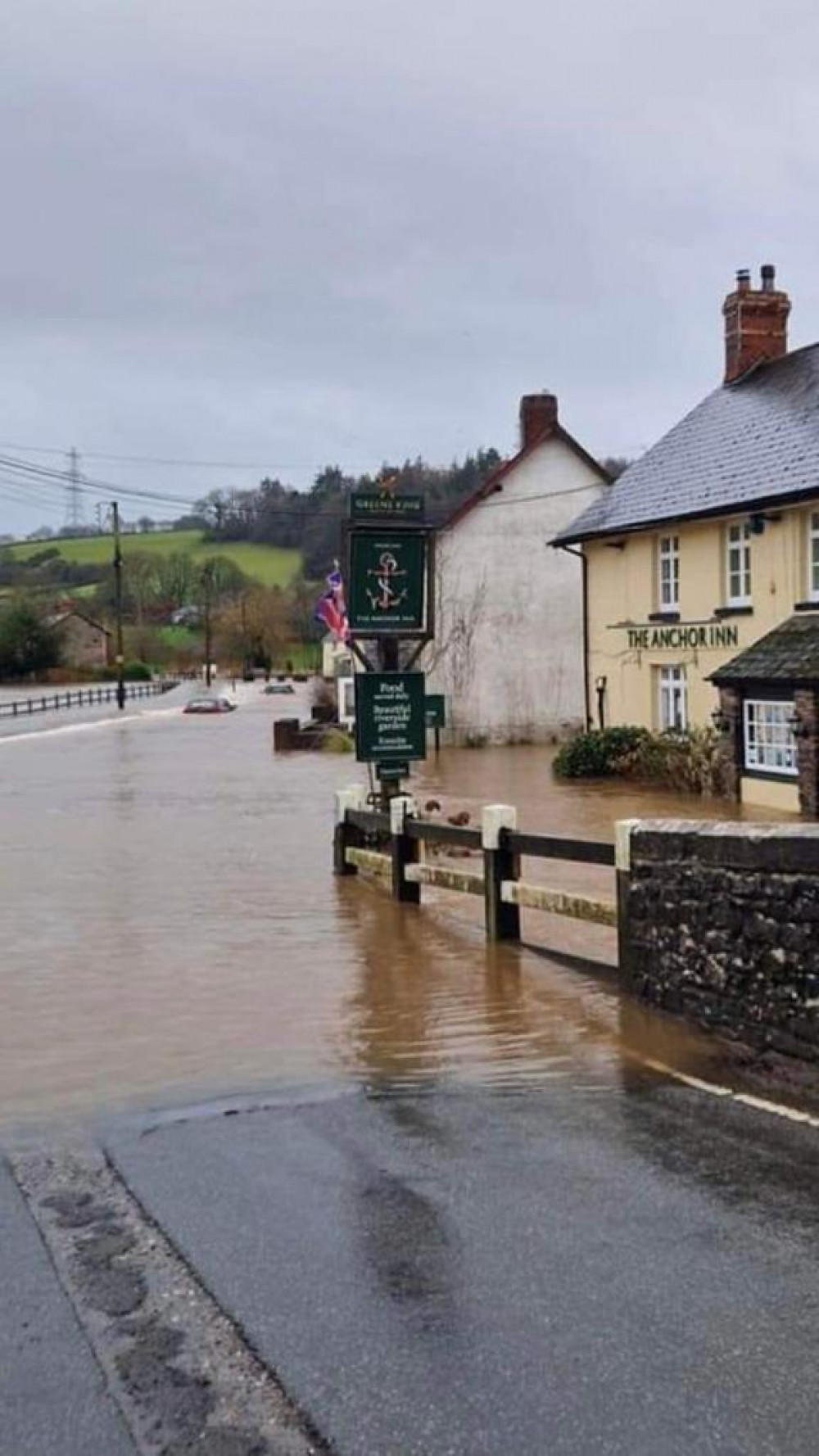 The scene in Exebridge and Jury Hill, Dulverton. 