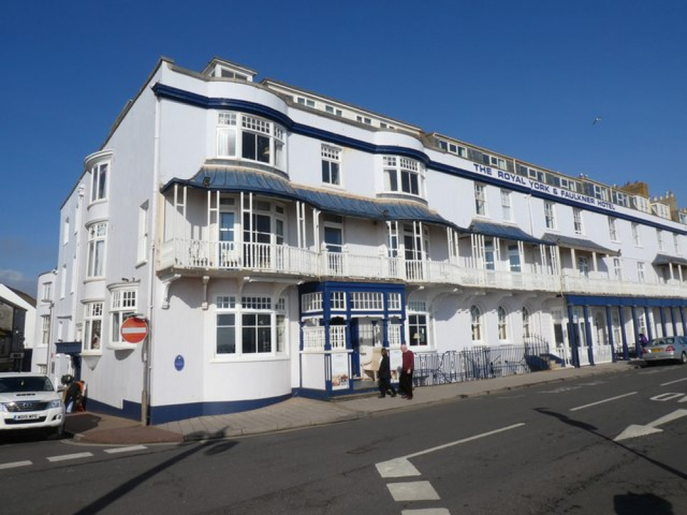 The Royal York & Faulkner Hotel, Sidmouth (cc-by-sa/2.0 - © David Smith - geograph.org.uk/p/6068118)