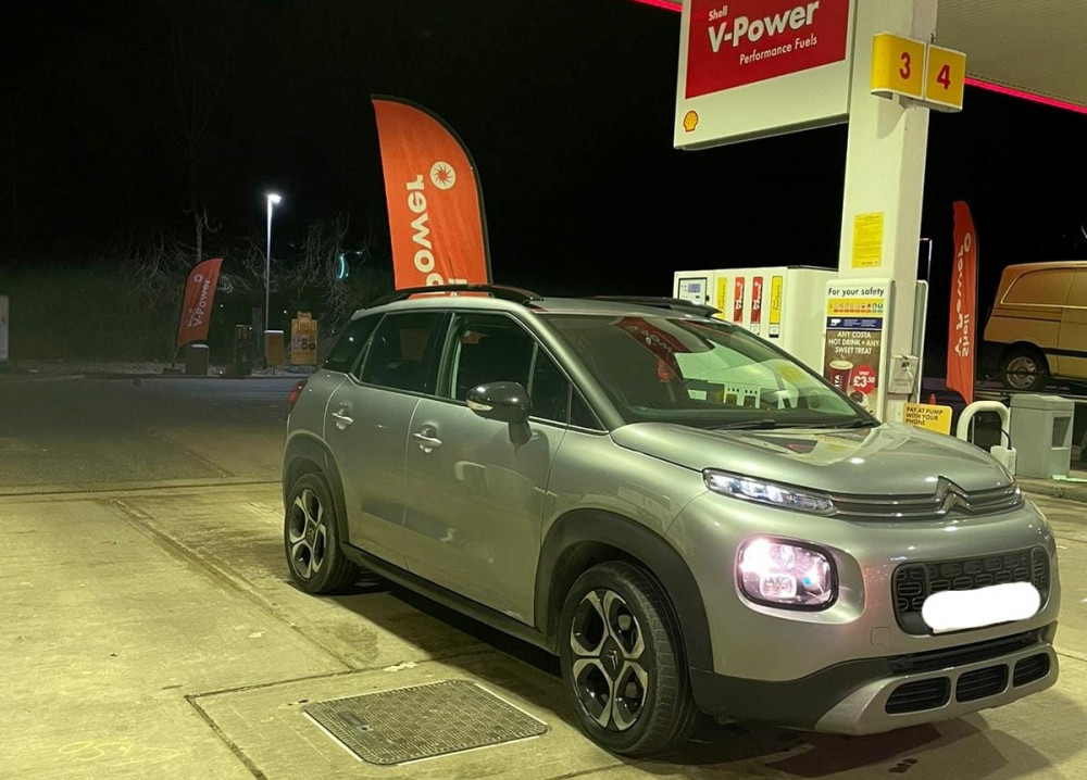 Officers stopped the Citroën in the early hours of yesterday (January 18) morning on the forecourt of the Shell Petrol station Birmingham Road, Hatton (image via Warwickshire OPU)