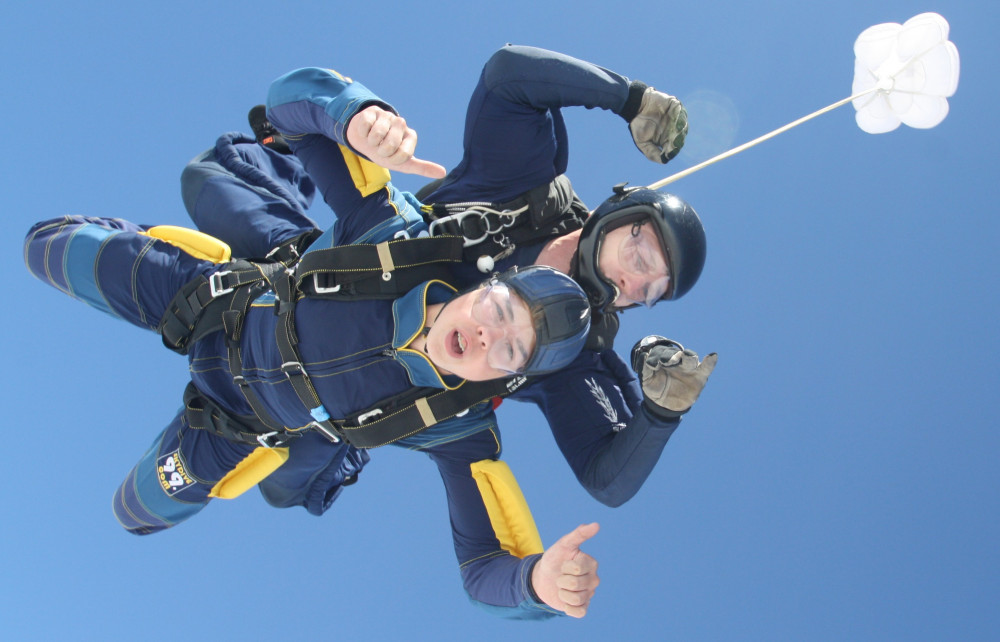 St Margaret’s Hospice Sky Dive Day 