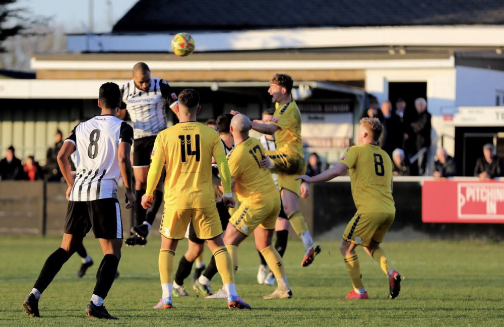 Two late goals saw Hanwell Town lose away against the Metropolitan Police. Photo: Hanwell Town. Two late goals saw Hanwell Town lose away against the Metropolitan Police. Photo: Hanwell Town.