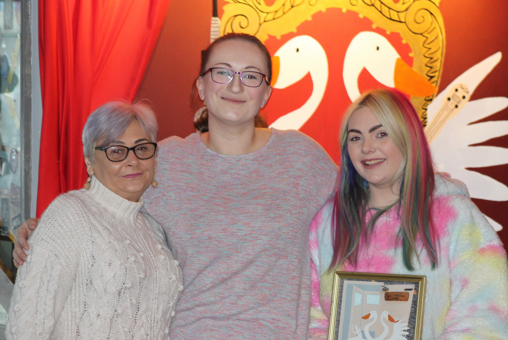 Left to right: The Swan with Two Necks landlady Wendy Smith, Swanload Organiser Kiara Bailey (who also used to work at the pub), and pub manager Jenna Naylor. (Image - Alexander Greensmith / Macclesfield Nub News)