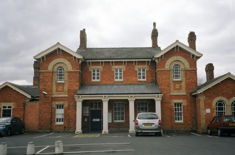 Oakham Station, Station Approach. Image credit: Nub News.