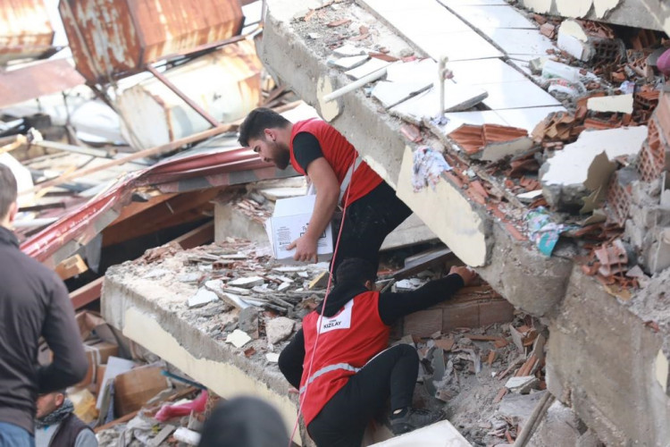 Turkish Red Crescent responders working to support survivors of the devastating earthquakes