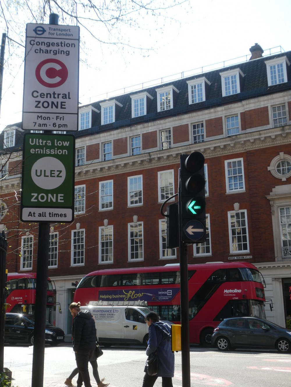 A City Hall study has found a 46% reduction in air pollution in central London. Photo: citytransportinfo.