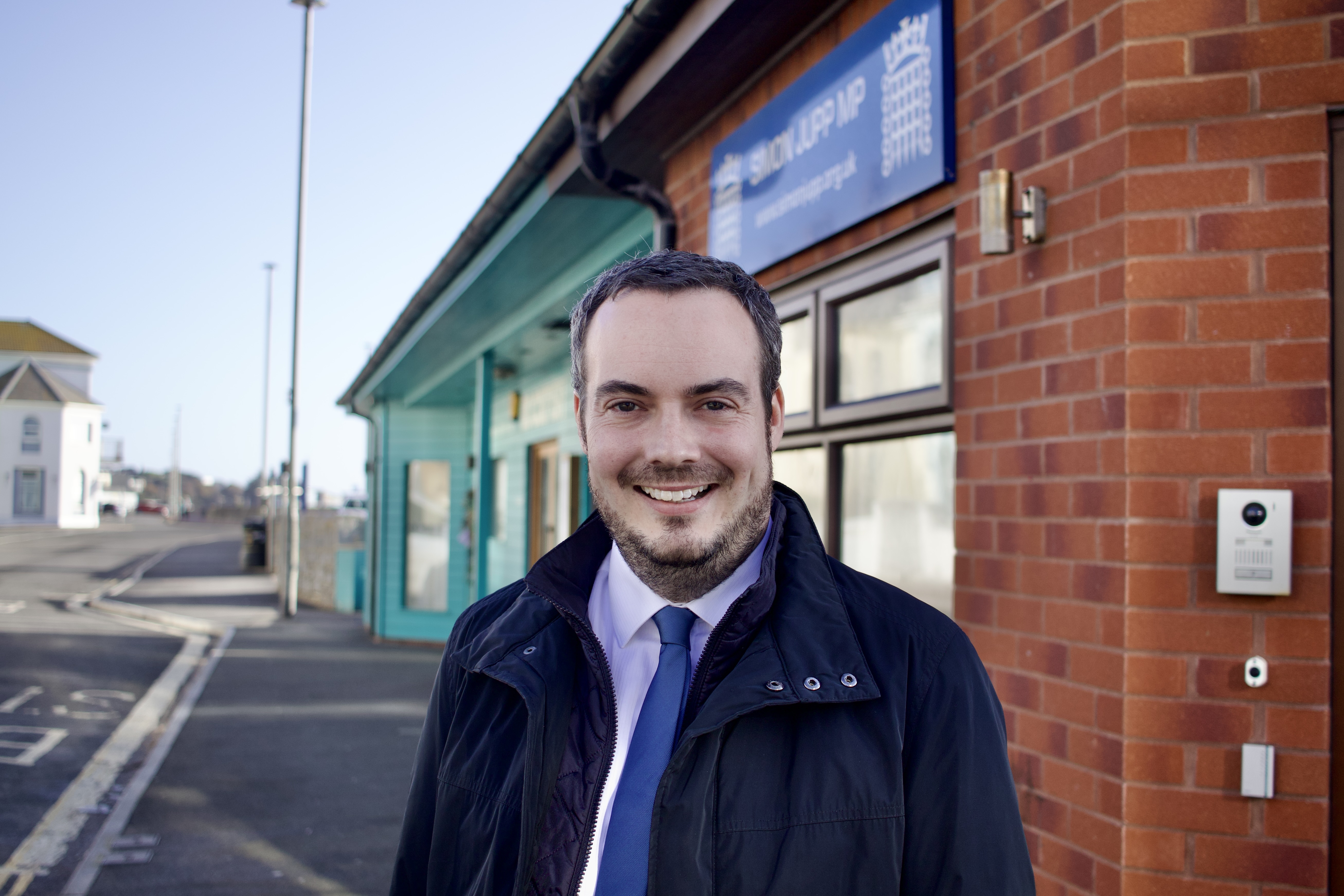 Simon Jupp MP outside his constituency office in Exmouth (Nub News/ Will Goddard)