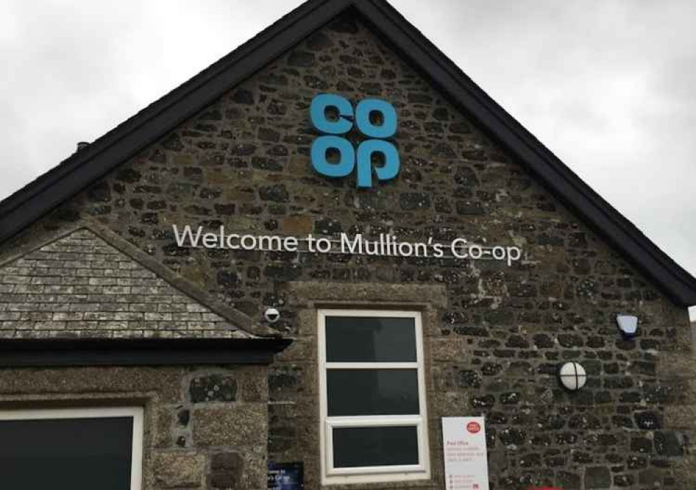 Mullion Co-op. Nansmellyon Rd. (Image: Darren Turner)