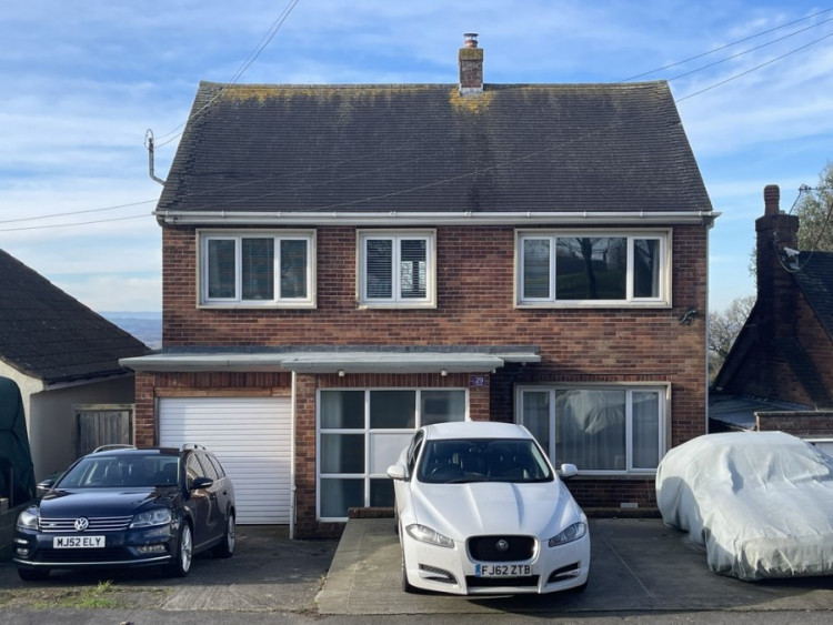 Your chance to own this beautiful four bedroomed property in Glastonbury