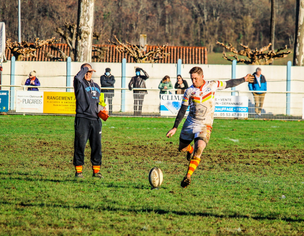 Ealing Trailfinders lead Jersey Reds by one point in RFU Championship. Photo: Jean Marc Crespo from Pixabay. 