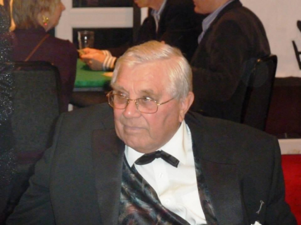 Tributes pour in as Congleton Lawn Tennis Club loses a legend