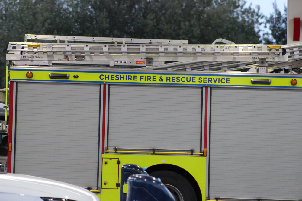 A diesel-fuelled Cheshire Fire and Rescue Service fire engine at the Shell petrol station on Bradfield Road. (Image - Alexander Greensmith / Crewe Nub News)