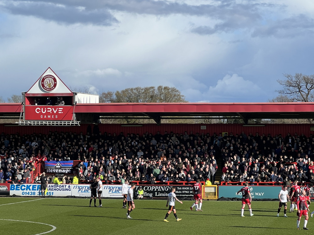 FT: Stevenage 1-3 Salford City. CREDIT: @laythy29