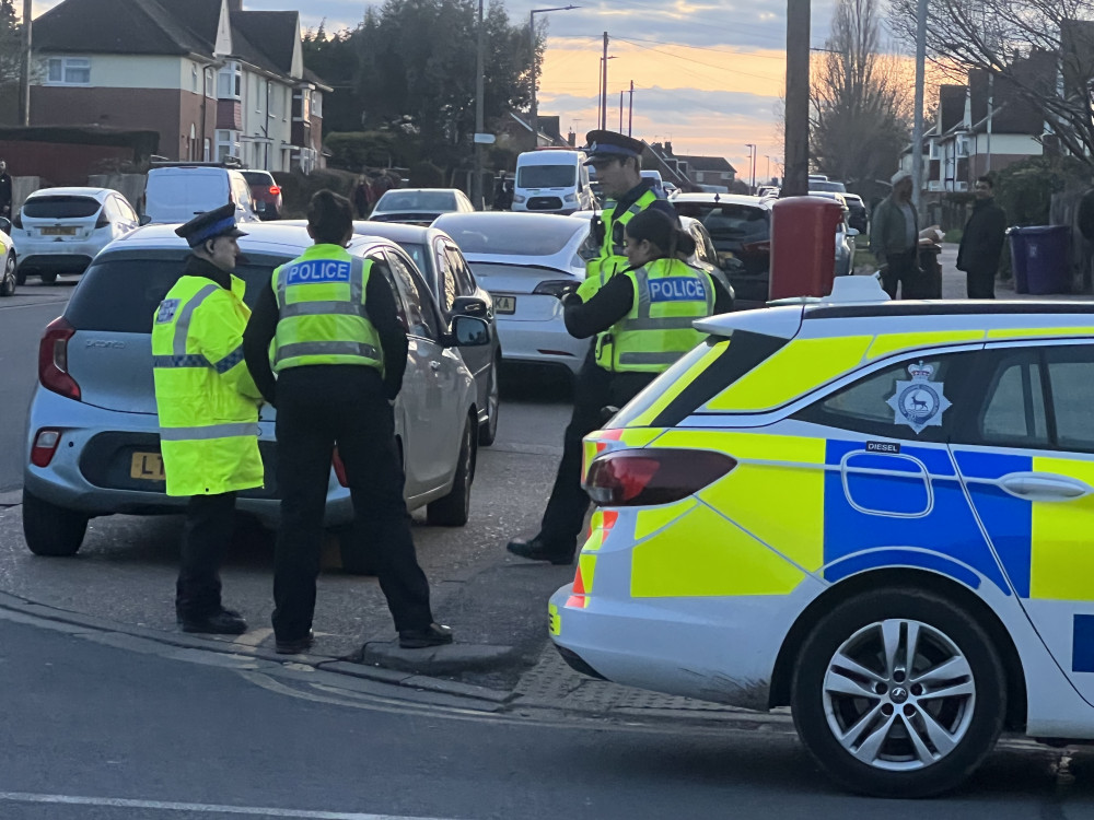 Police gather on Redhill Road in Hitchin on Monday evening. CREDIT: Hitchin Nub News 