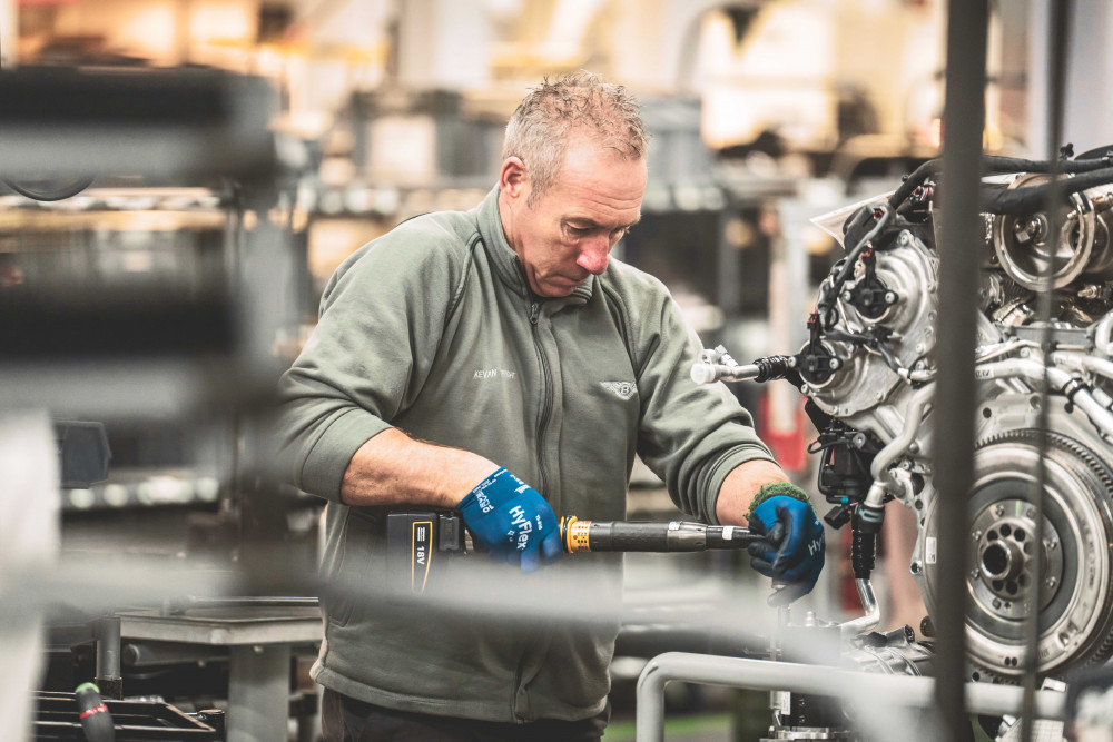 Exports drive car production upwards (Image - Bentley)