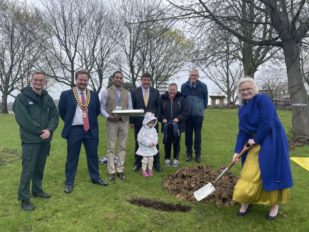 From left: Tom Abell, Chief Executive of EEAST, Cllr James Halden, Mayor of Thurrock, Nagendra Sanath-Kumar, Director of Operations, Mid and South Essex NHS Foundation Trust, Stephen Metcalfe MP Pamela and Rosie Kirkman Andrew Pike, Chief Operating Officer - Mid and South Essex NHS Foundation Trust. Holding the spade – Fiona Ryan, Acting Managing Director of Basildon, Mid and South Essex NHS Foundation Trust