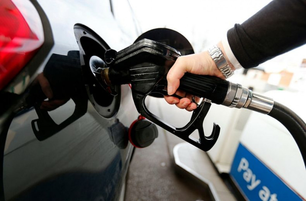 The latest average fuel prices, indicated by RAC Fuel Watch, show prices at the pump for petrol and diesel finally dipping after weeks of stagnation. 