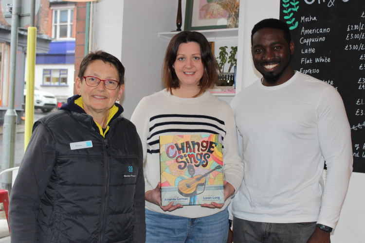 Co-op Member Pioneer Alison Wright meets with Reads for Representation's Emma Udi (centre) and Abasieno 'Seno' Udi. (Image - Alexander Greensmith / Congleton Nub News) 