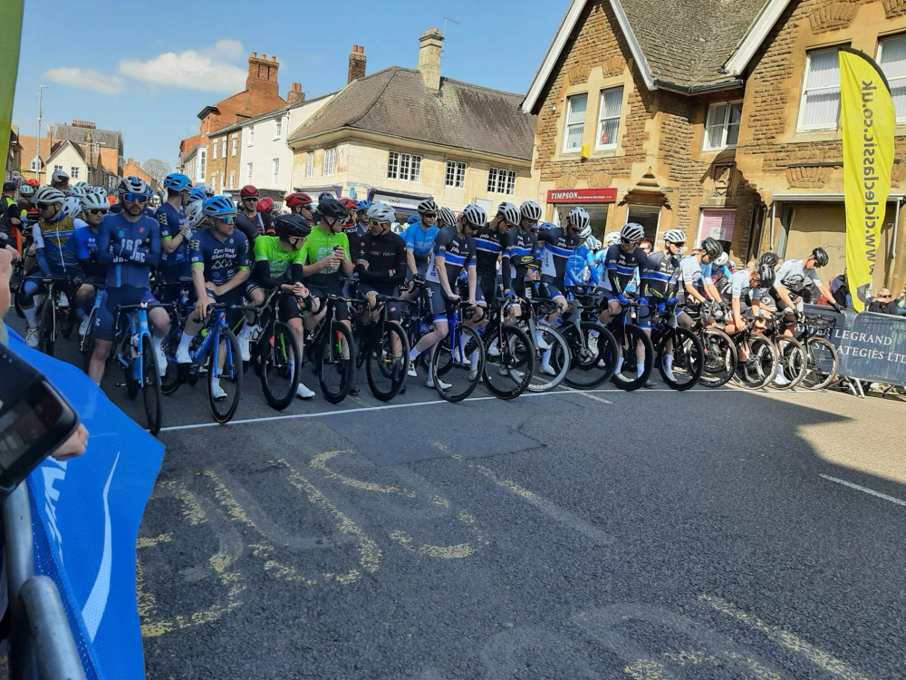 The 2022 event saw pros hit the streets of Oakham and Rutland. Image credit: Nub News. 