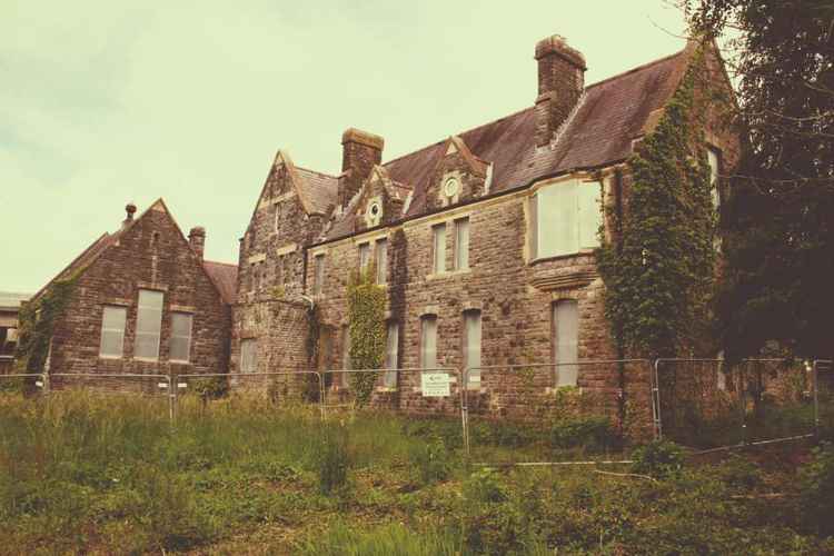 The former Girls' Comprehensive School in Cowbridge (via Tudur Davies)