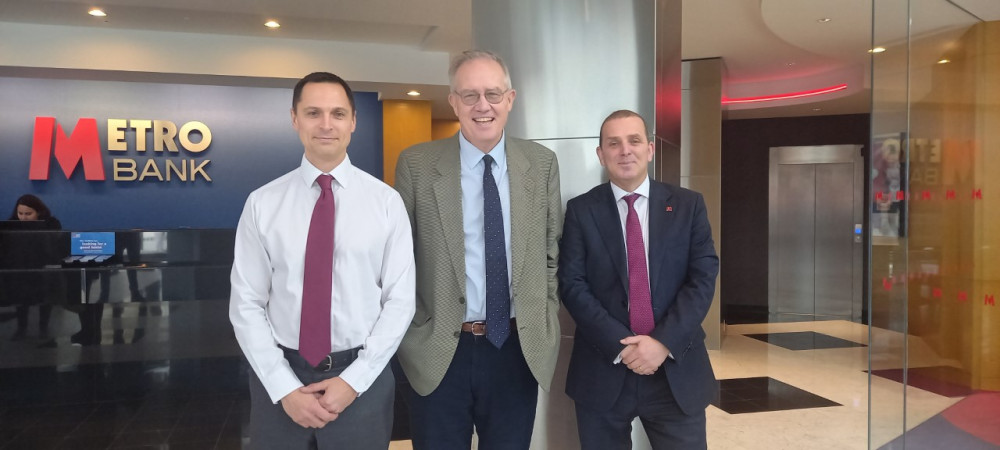 John Baron with Steve Ackroyd, Metro Local Director and John Battersby, Public Affairs and Communications for Metro Bank. 