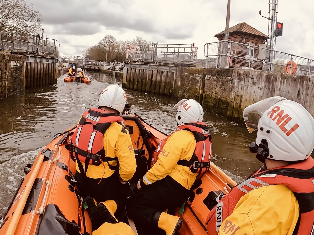 In our latest UP CLOSE feature, Nub News caught up with the Teddington RNLI lifeboat station, which has been saving lives on the River Thames for over 20 years