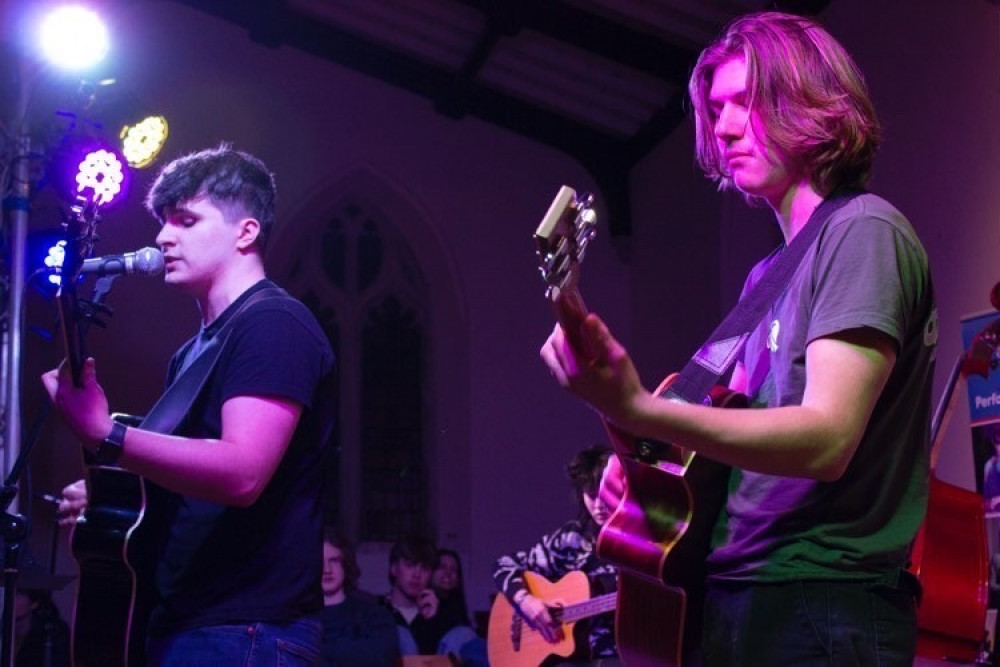 Don't miss out on the Diverse Sounds of Wet Paint, Cornflake Fuzz, and more in Glastonbury's upcoming gig