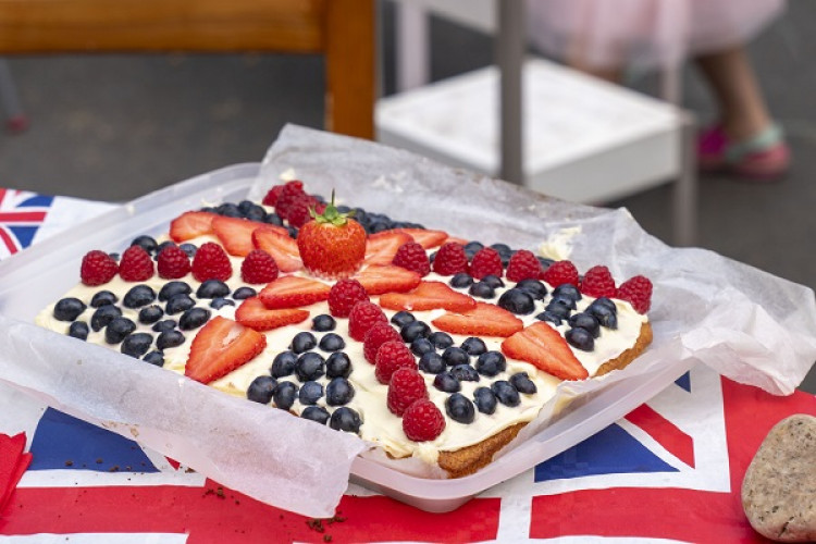 Patriotic cake at last year's Jubilee street party in Sellincourt Road (Credit: Wandsworth Council)