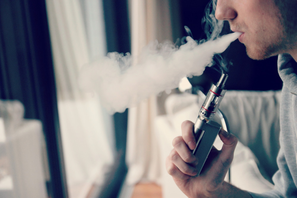 Three shops in Ealing have been found to be selling vape to children. Photo: TBEC Review.