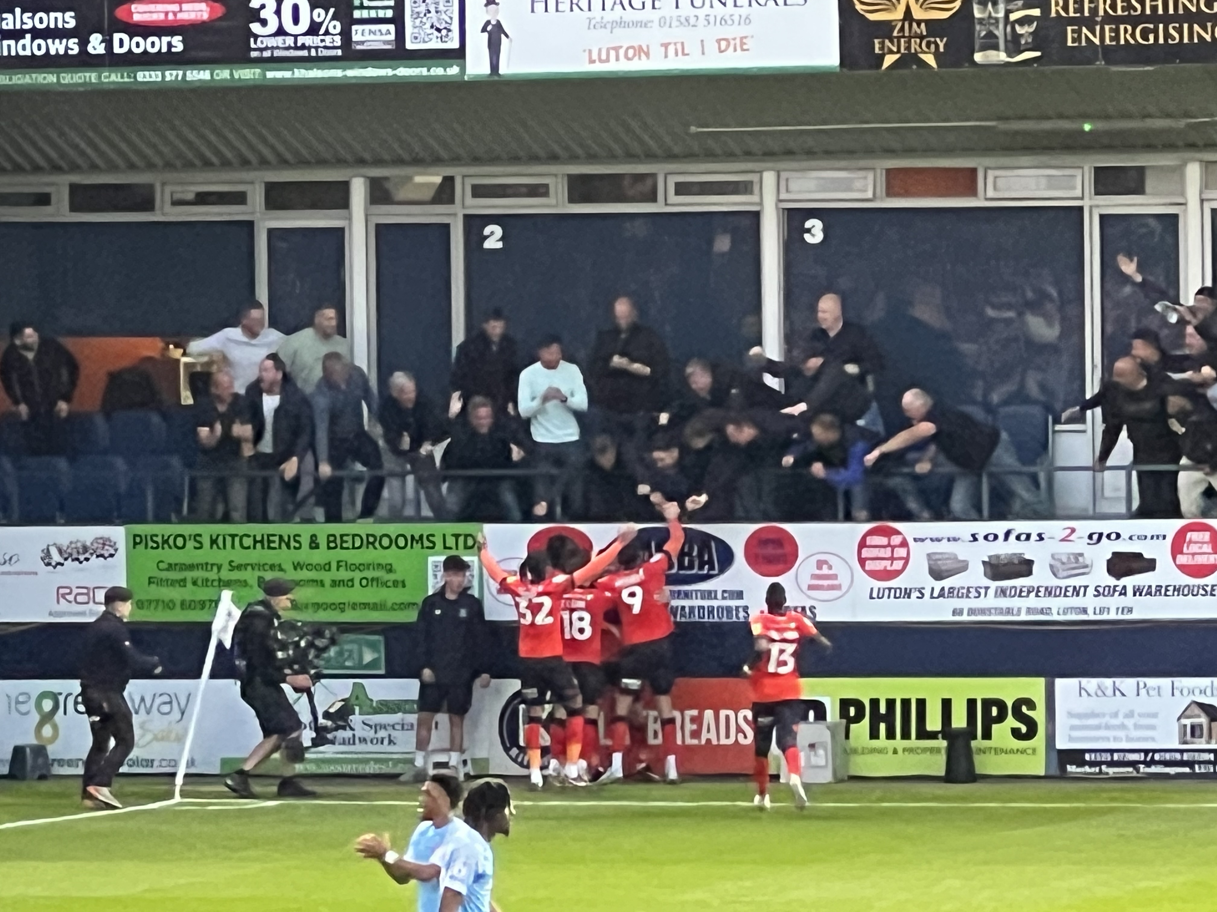 Tom Lockyer who has been outstanding all season puts the Hatters 2-0 up on the night and 3-2 ahead on aggregate at an ecstatic Kenilworth Road