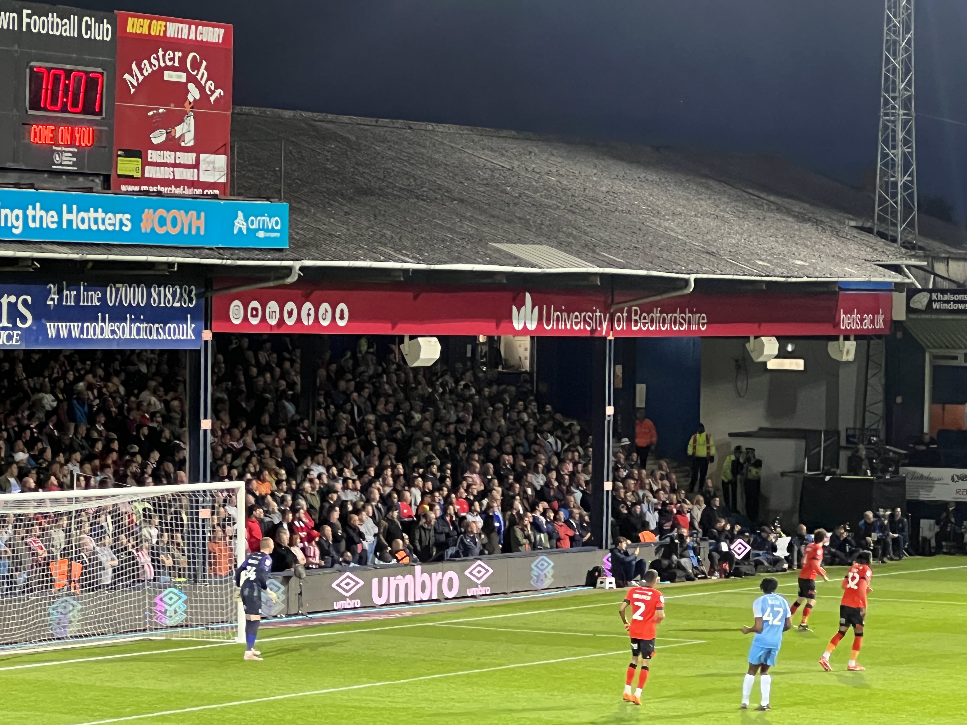 Luton Town 2-0 Sunderland (3-2 on aggregate): Happy Hatters head to Wembley with Premier League 90 minutes away