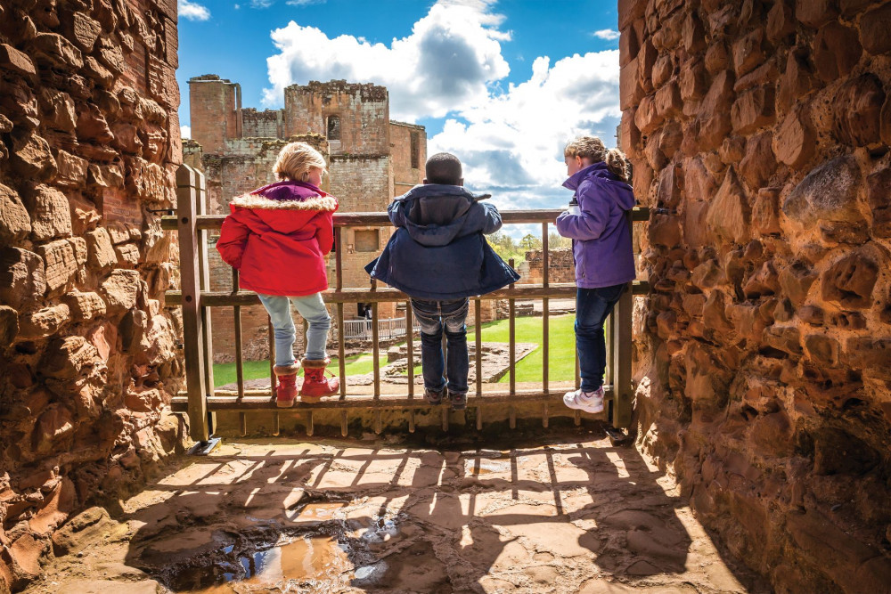 The ‘Kids Rule!’ events will be taking place at Kenilworth Castle between 27 May and 4 June 2023 (image via English Heritage)