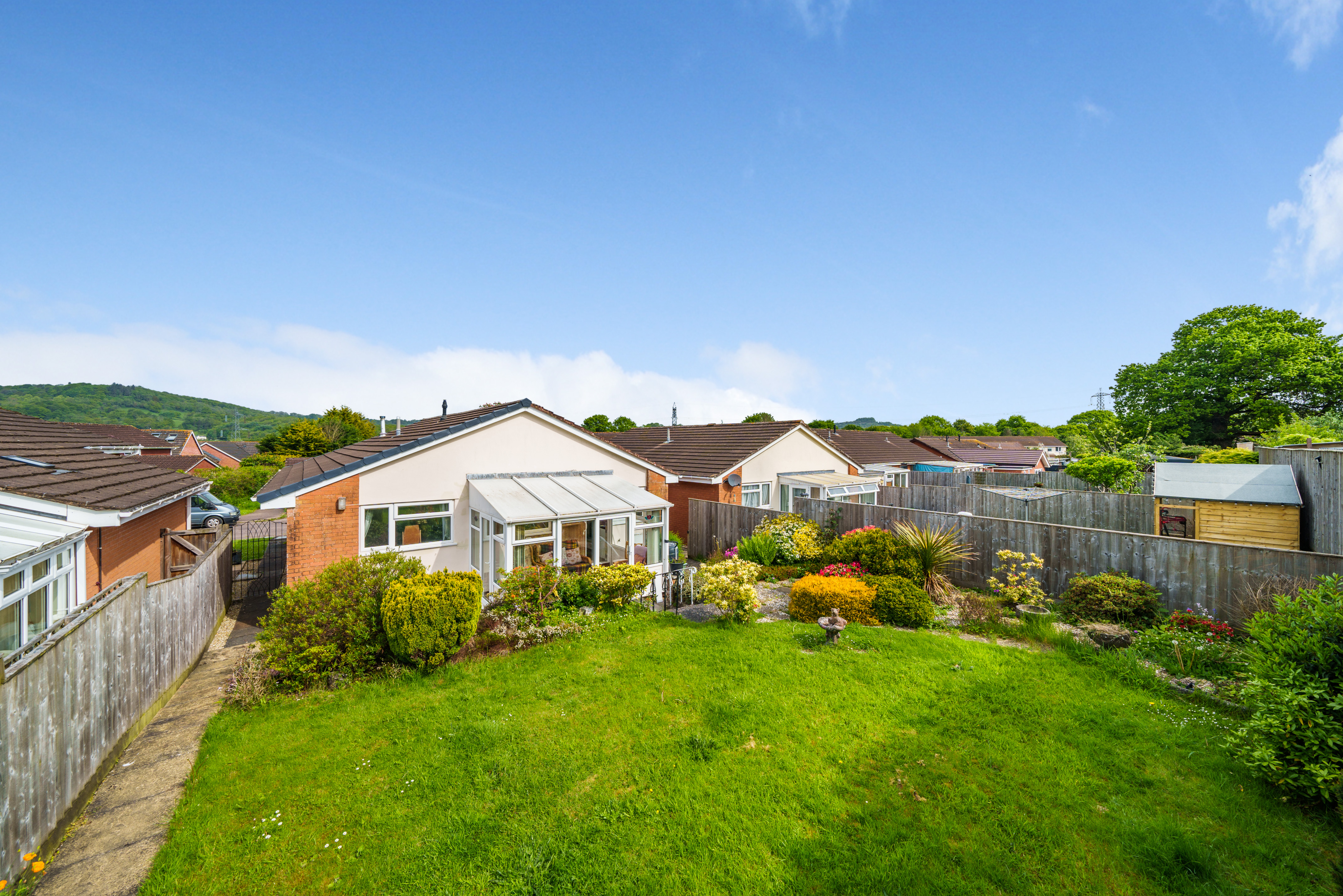 Cotfield Close (Bradleys Honiton)