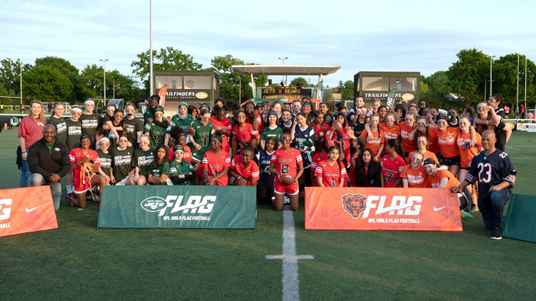 NFL Girls Flag Football League at Trailfinders Sports Club. Photo: Chicago Bears.