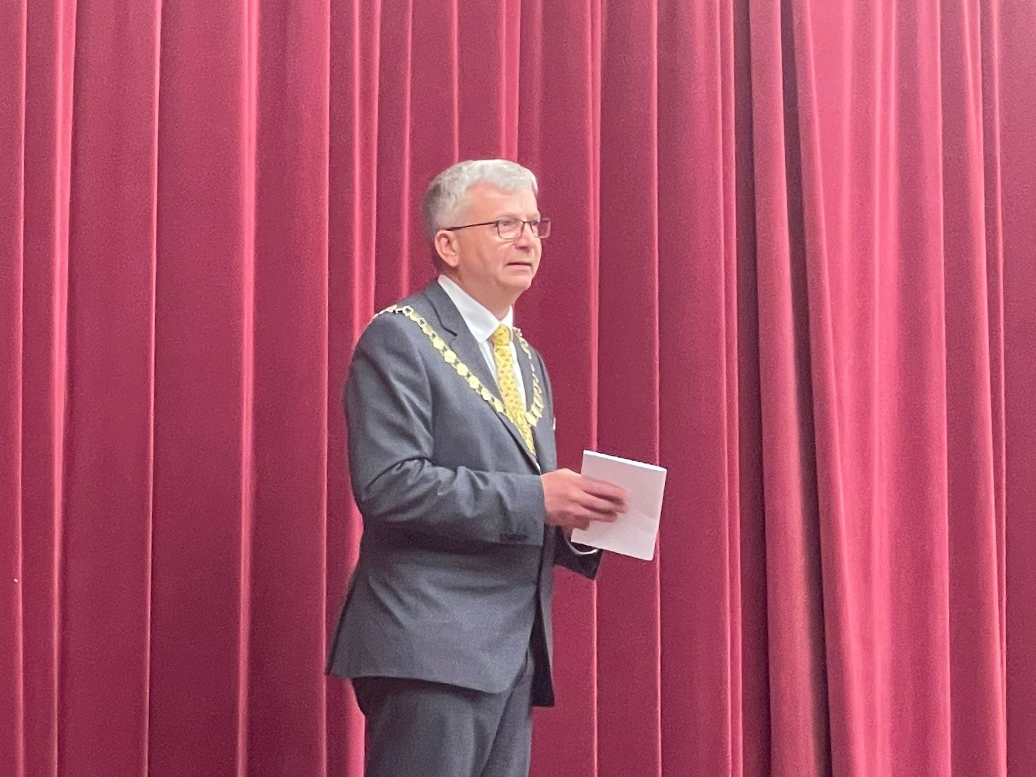 Cllr Ian Hall, outgoing chair of Devon County Council,  thanks all those who attended his end of term civic service for their support 