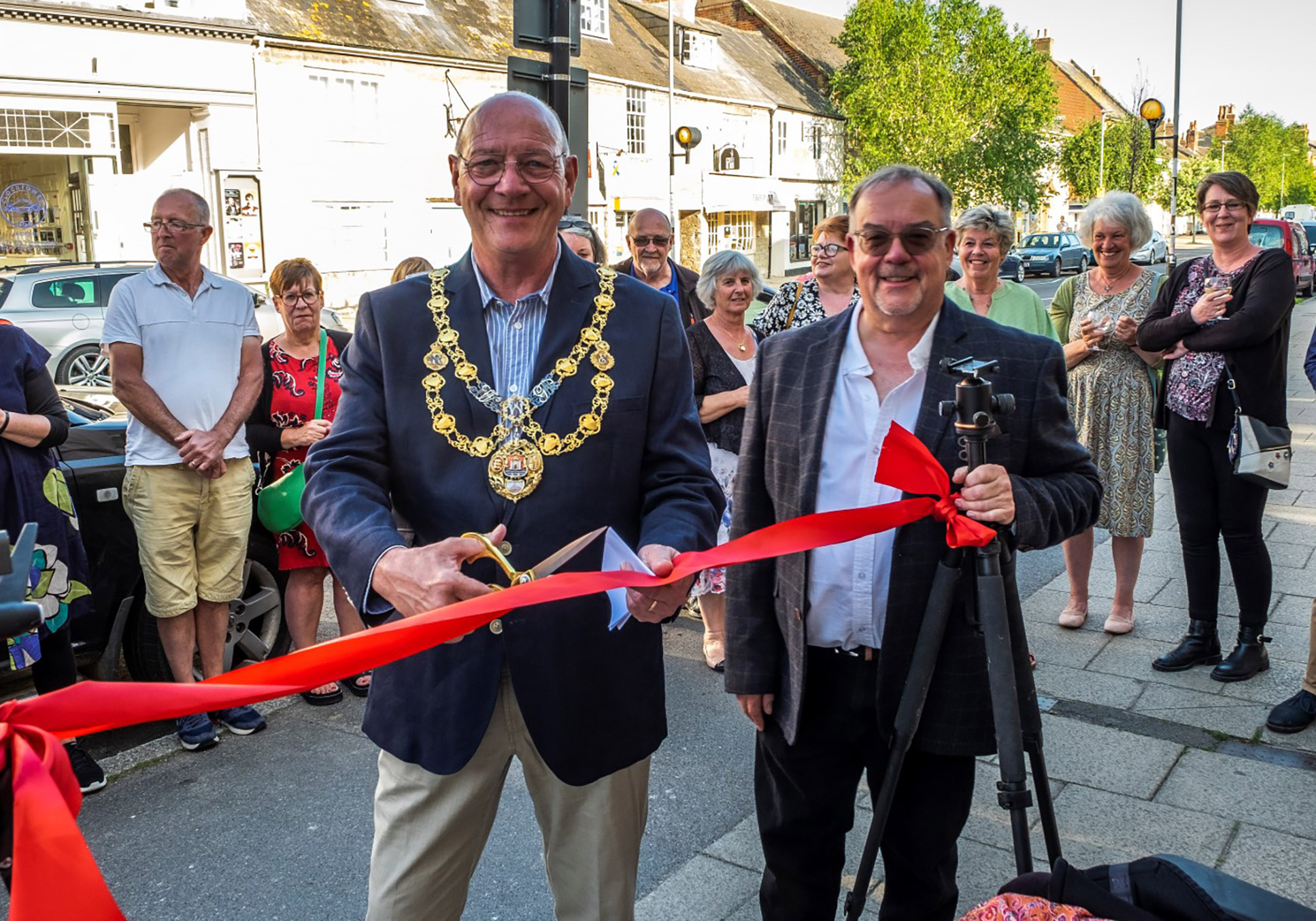 The Mayor of Bridport, Cllr Dave Bolwell, with gallery owner Neil Barnes