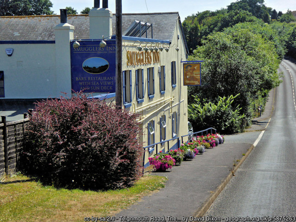 Teignmouth Road, The Smugglers Inn cc-by-sa/2.0 - © David Dixon - geograph.org.uk/p/5875263