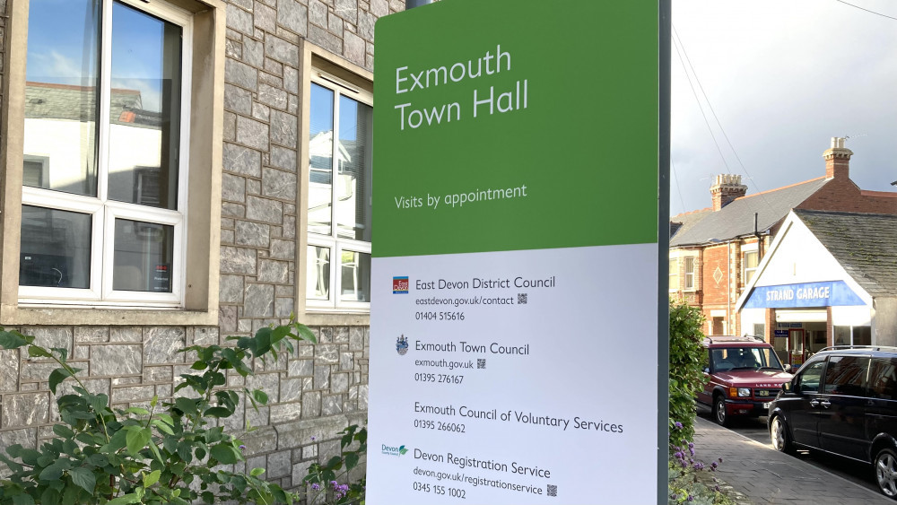 Exmouth Town Hall sign (Nub News/ Will Goddard)