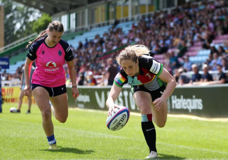 Quins ran in an impressing 13 tries at The Stoop as they raced to an impressive victory of DMP Sharks in their final home game of the season.