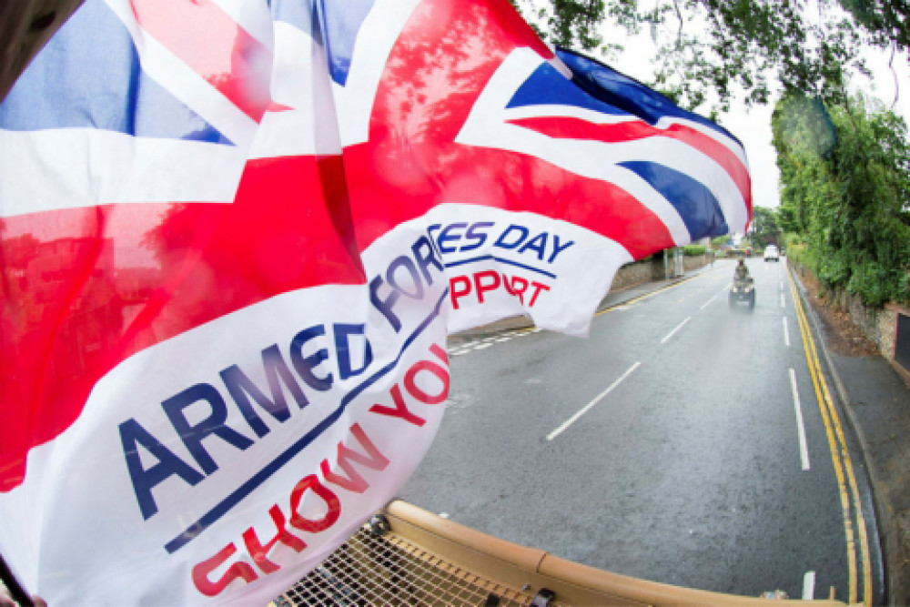 Find all the information for where to travel (Image: National Armed Forces Day) 