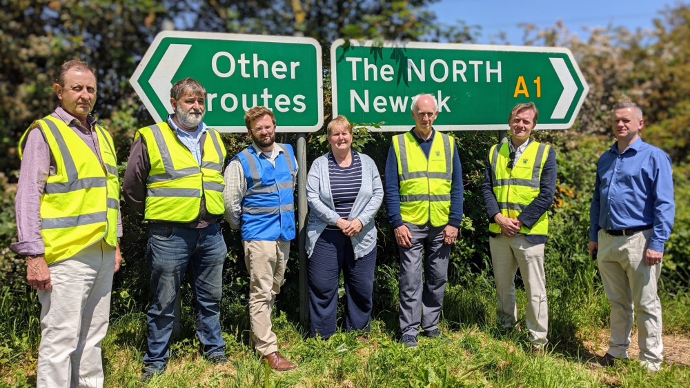 Cllrs and litter pickers are keep to get the stretch of road from Stamford cleaned up. Image credit: LDRS. 