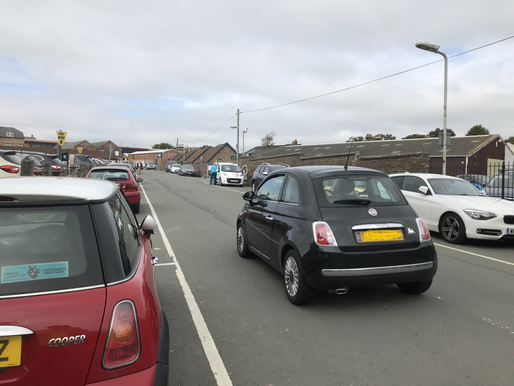 Fairfield Road – two lines of parking and no pavements