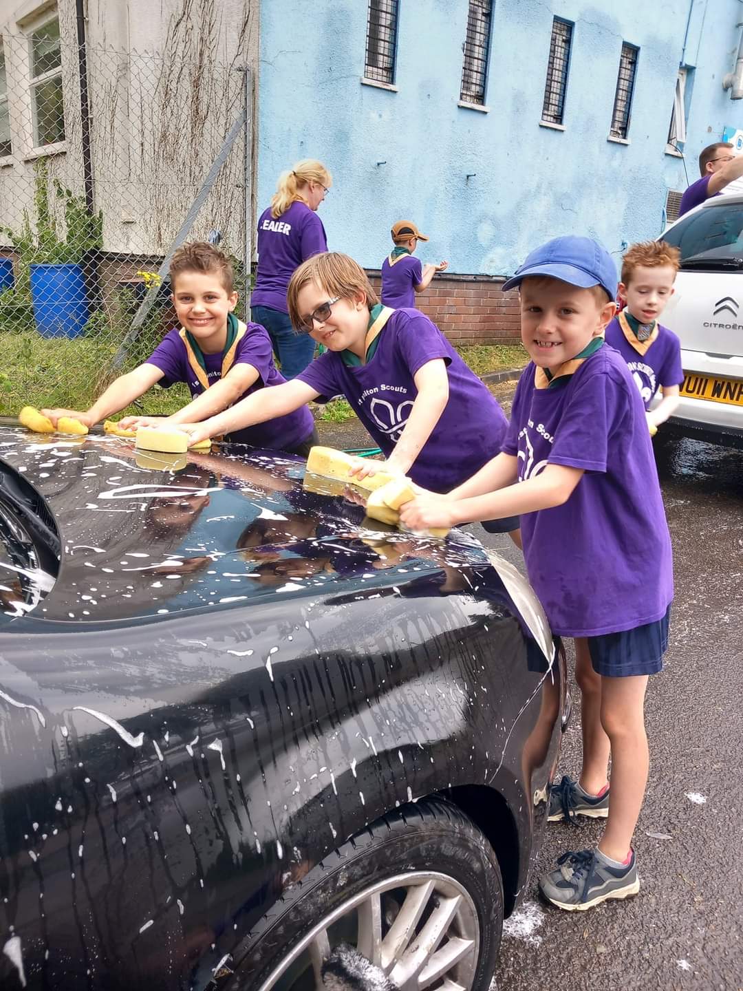 The Cub Scouts took part in a charity car wash (Credit: Jenny Beckett)