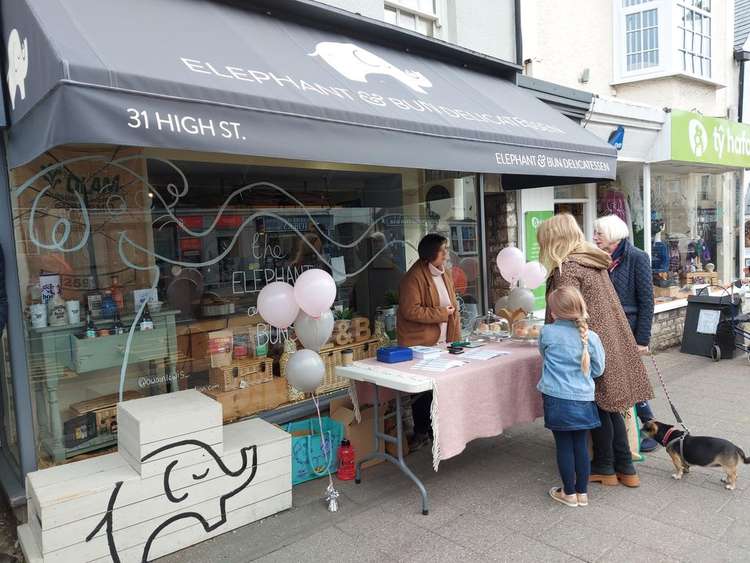 Illustrator Owain Lewis drew the window display and balloons were provided PinkyPonkBalloons